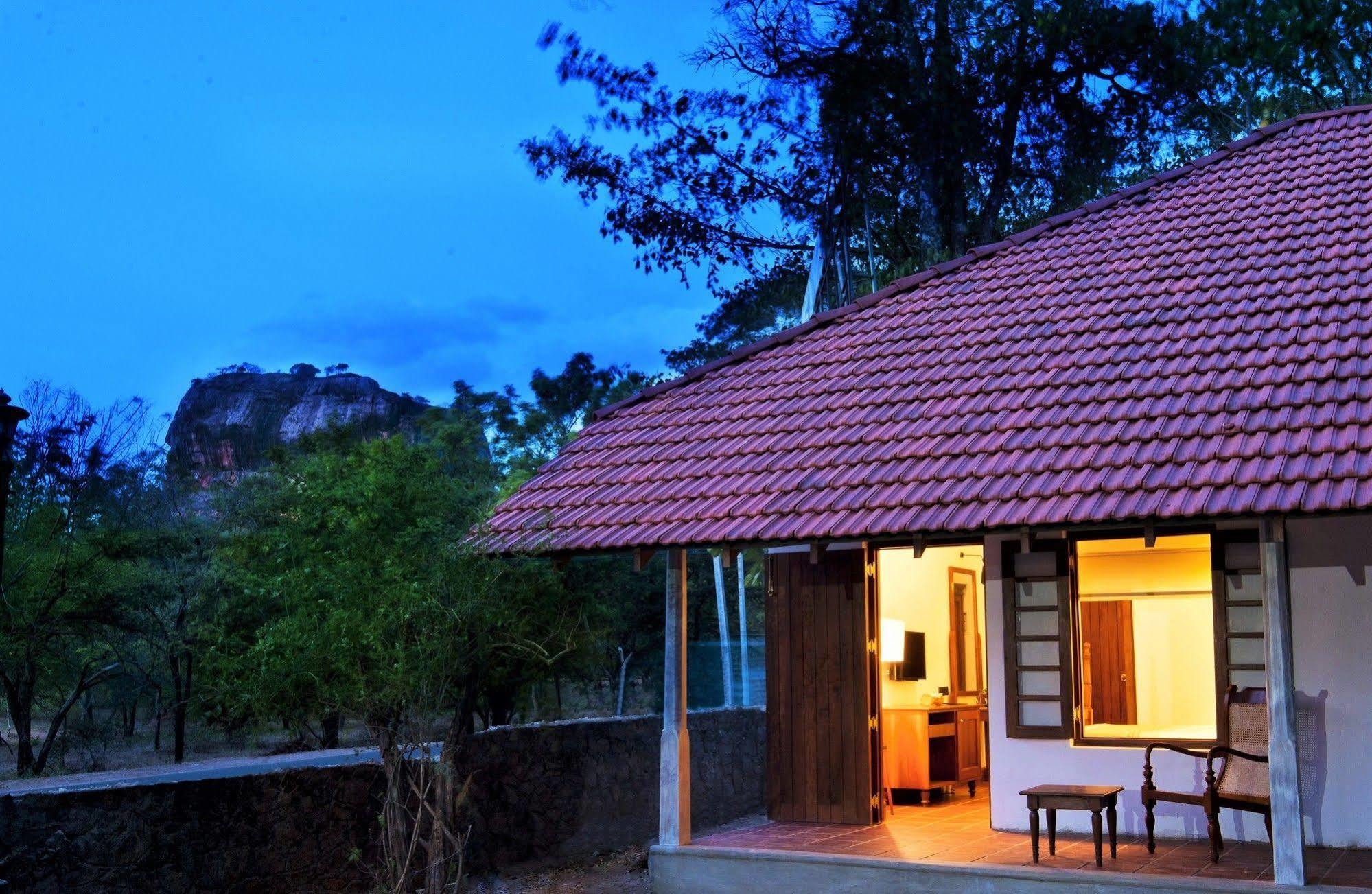 Ekho Sigiriya Hotell Eksteriør bilde